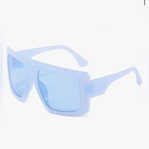 One Oversized Sunglasses w/ Case and Cleaning Cloth